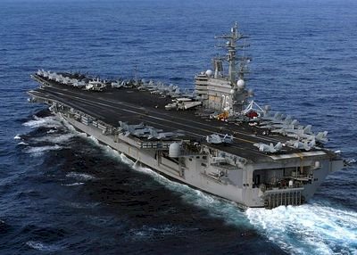 美核子航艦赴韓軍演前 抵香港補給