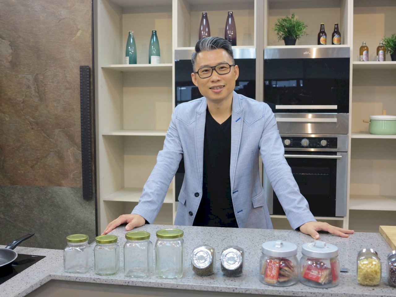 越南台商每兩週返台讀碩士班 全勤畢業