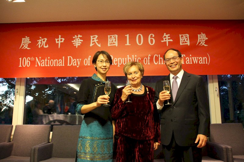 盧森堡雙十酒會 曾厚仁宣揚台灣民主典範