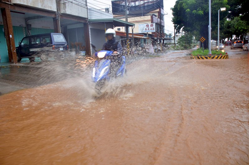 豪雨不斷 台東屏東防超大豪雨