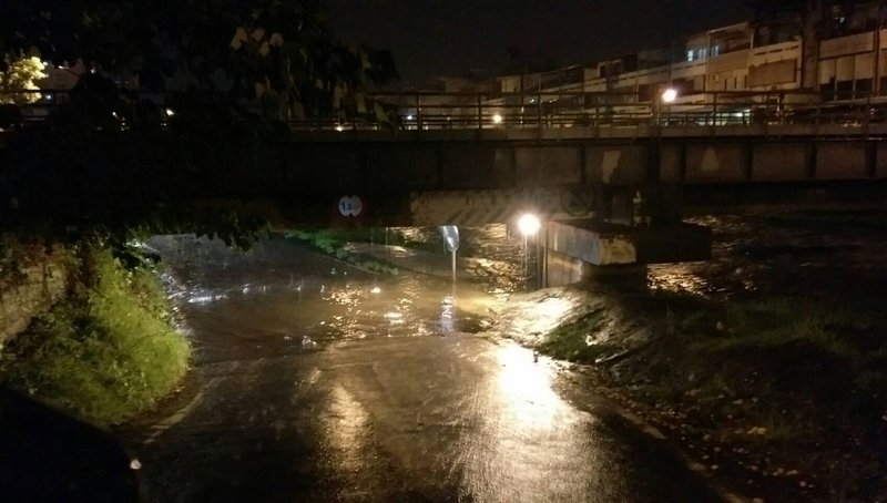 卡努席捲兩岸三地 中國沿海嚴陣以待