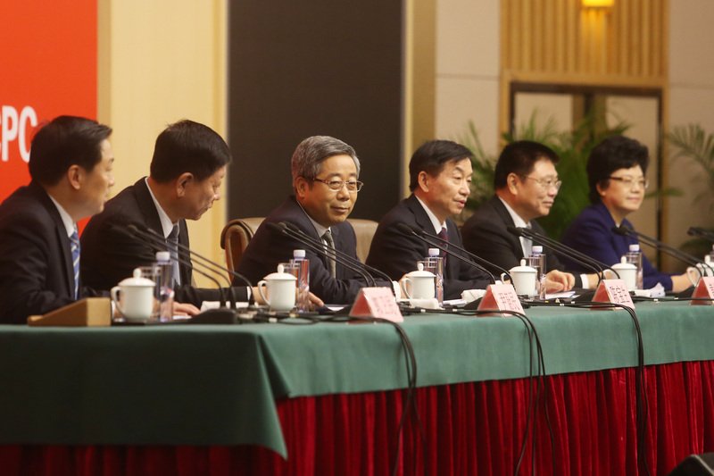 中國改善民生 官員坦言難啃硬骨頭多