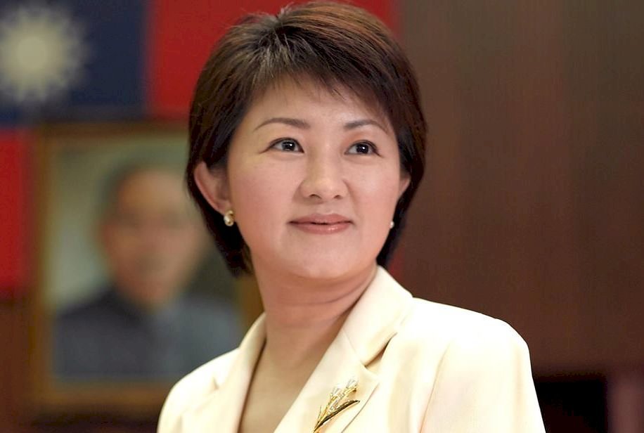 表態參選台中市長 盧秀燕：承擔責任