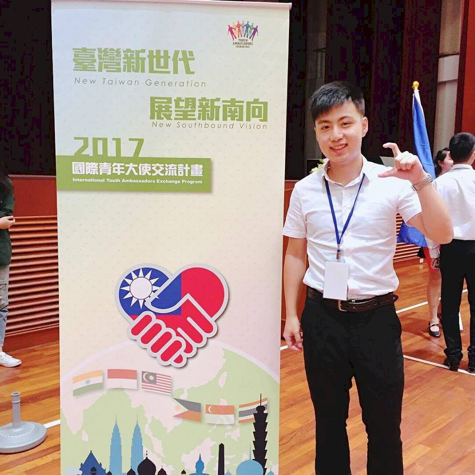 赴菲貧民窟、看印尼屠宰節 台生難忘南向行