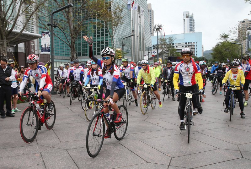 上百癌友單車環島  運動抗癌分享生命故事