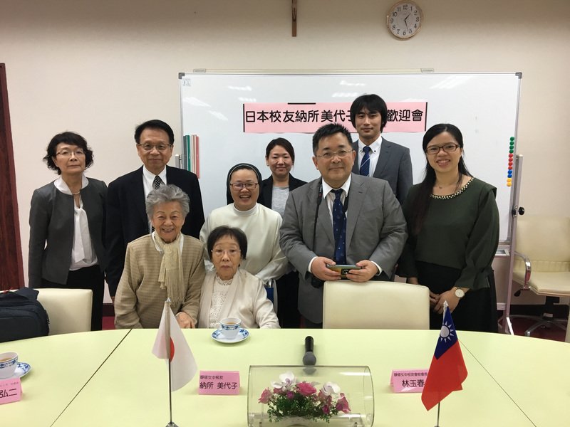 86歲日籍奶奶  領靜修畢業證書開心圓夢