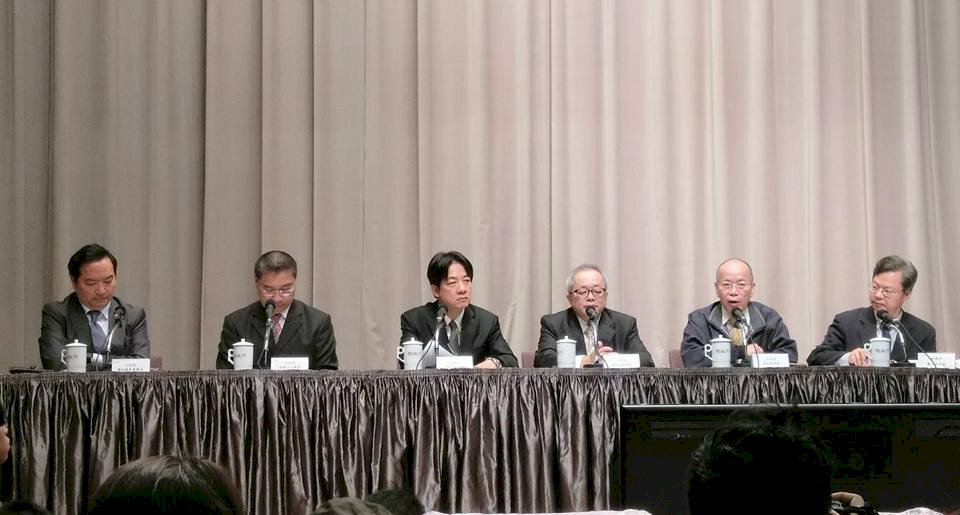 賴揆：多元方案解決各區缺地問題