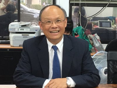 越方核發簽證 鄧振中明早赴越出席APEC