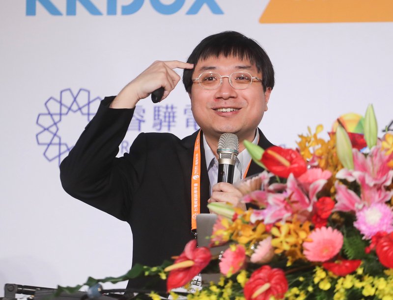 黃士傑：AI將成人類工具非對抗