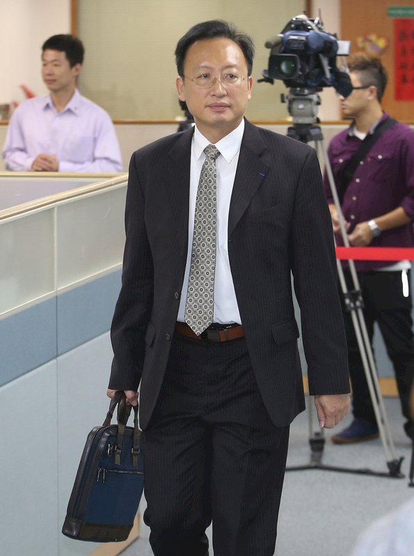 法媒專訪吳志中 華人社會可採普世價值
