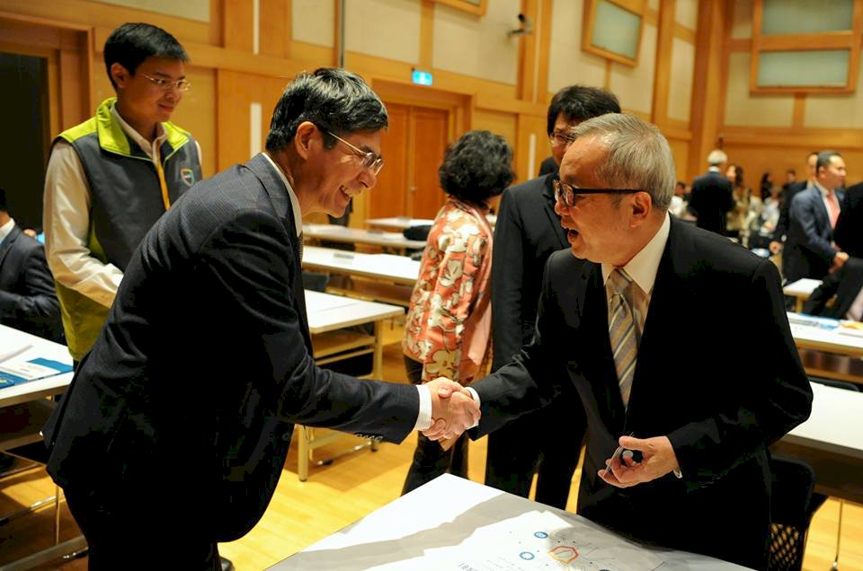 推資安產業發展 施俊吉盼趕上國際