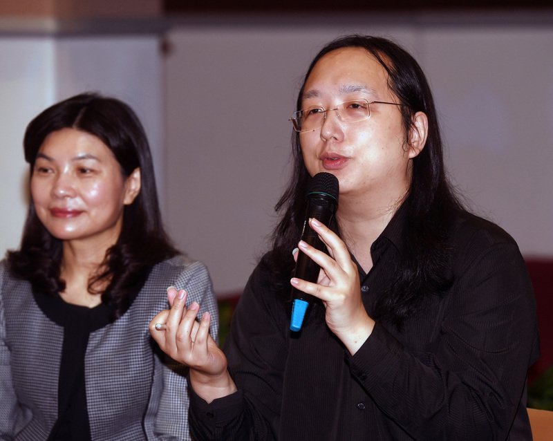 酒駕是否用鞭刑 唐鳳：我不會表態
