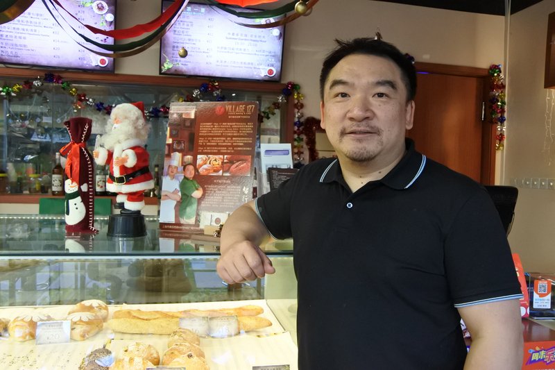 創愛滋遺孤咖啡館 杜聰以身作則反歧視