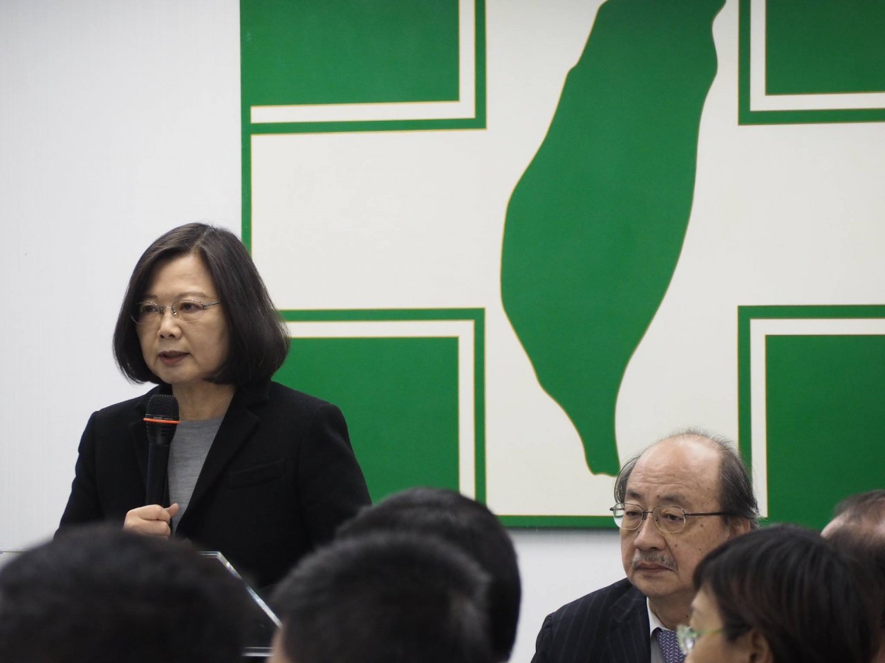 回應勞基法修法爭議 蔡總統提2保障