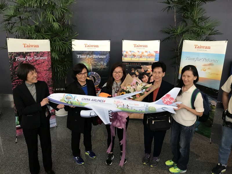 來台千萬旅客 23歲星國女生愛台灣美食