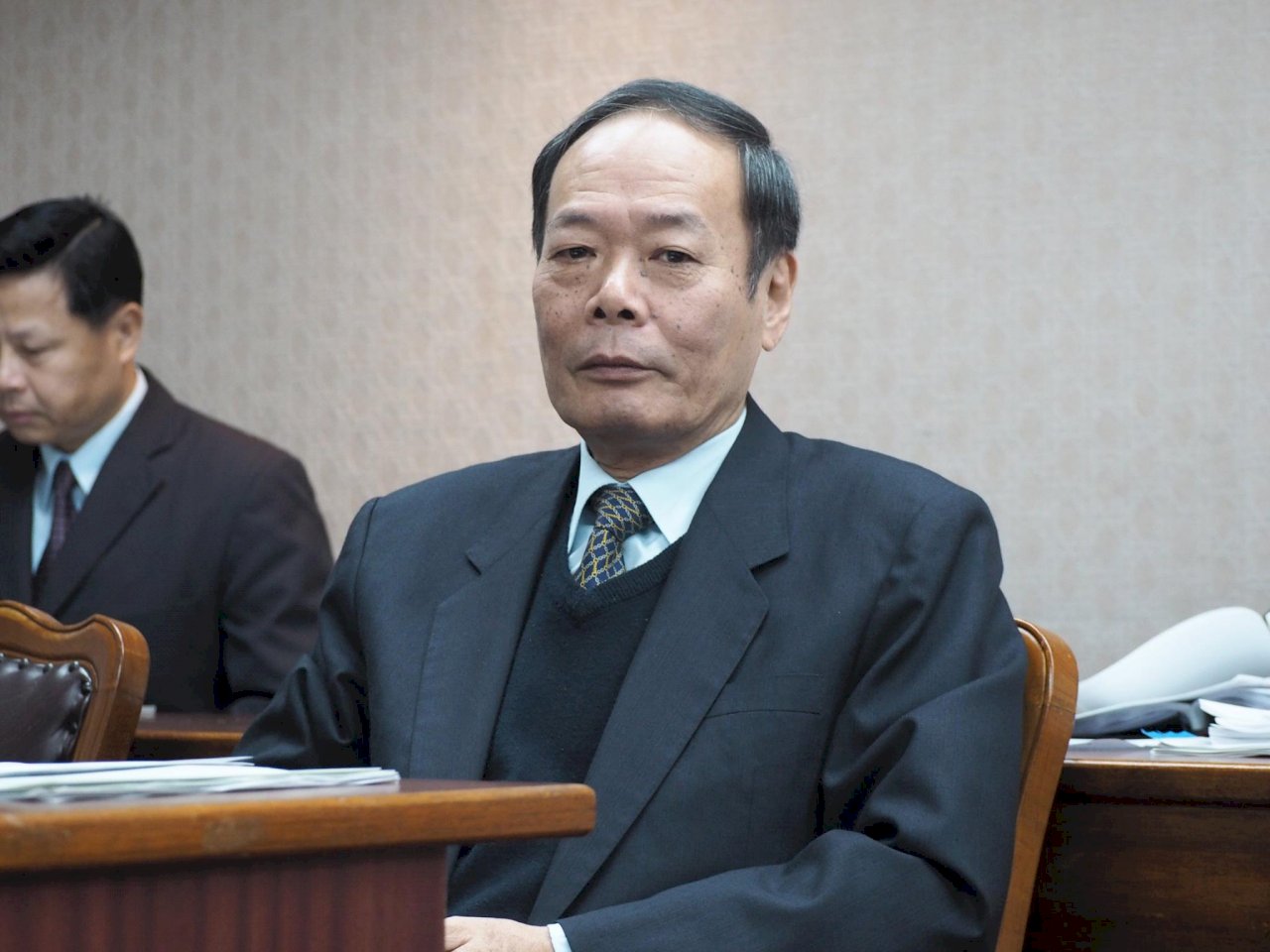 憂共軍艦入我經濟海域 李仲威：嚴密監視