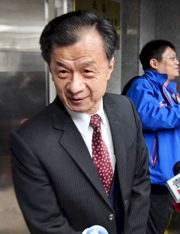 王炳忠搜索案 邱太三：調查局謹慎