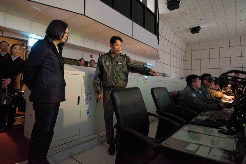 總統視導空作部 要求精準掌握共軍行動