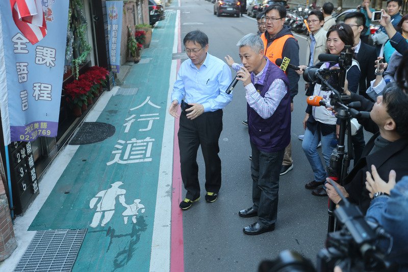 雙城論壇是否續辦 柯文哲：且戰且走