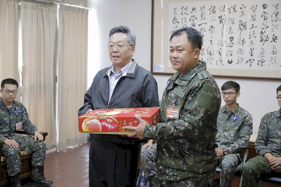 衛哨事件 役政署長今率駕駛致歉