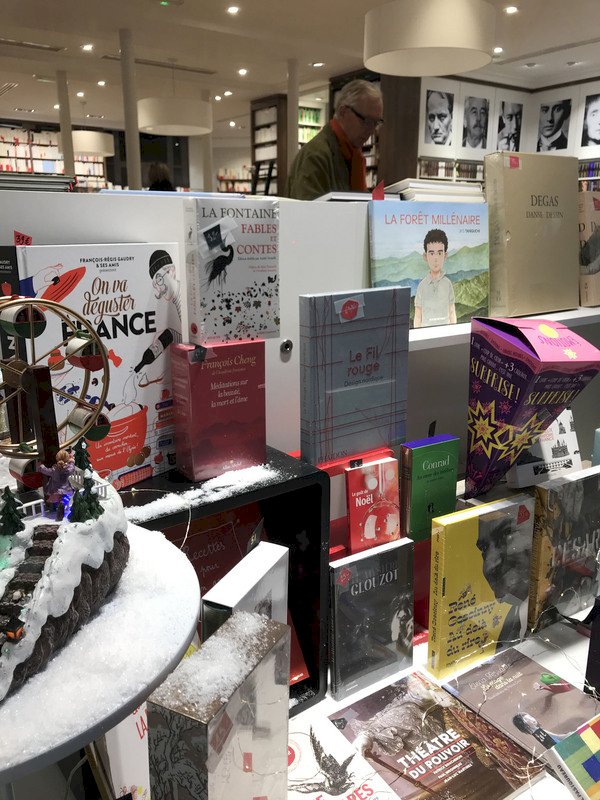 法國人耶誕節後轉賣禮物 CD和書最多