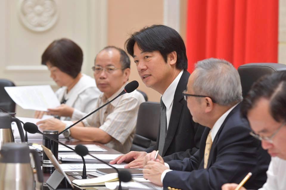 元旦連假來臨 賴揆指示做好公共運輸接駁