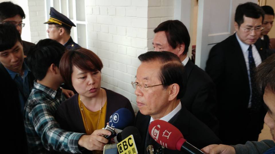 陳菊新書惹議 謝長廷：為何不能晚點賣