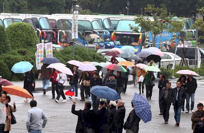 規劃開放兩岸團客 觀光局1個月內邀業者重溫法規流程