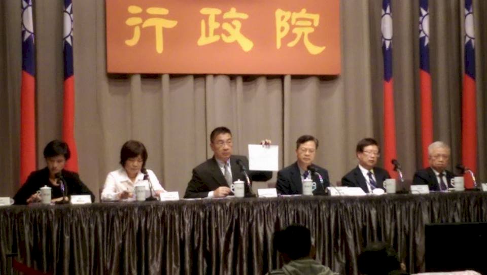 病毒株預測錯誤 賴揆：公費疫苗仍有保護力