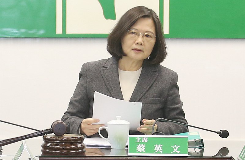 勞基法三讀 蔡總統首度為二度修法致歉