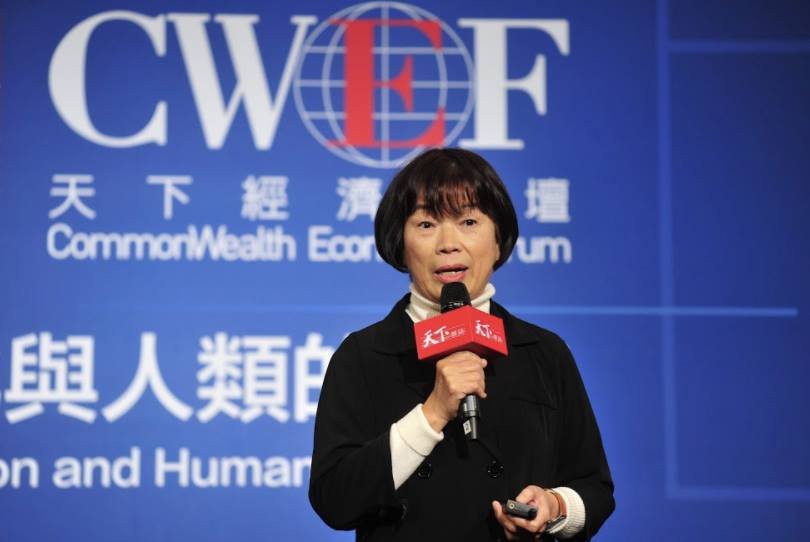 全球瀰漫不信任 龍應台籲走出同溫層
