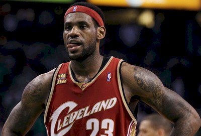 NBA明星賽票選 詹皇字母哥領先