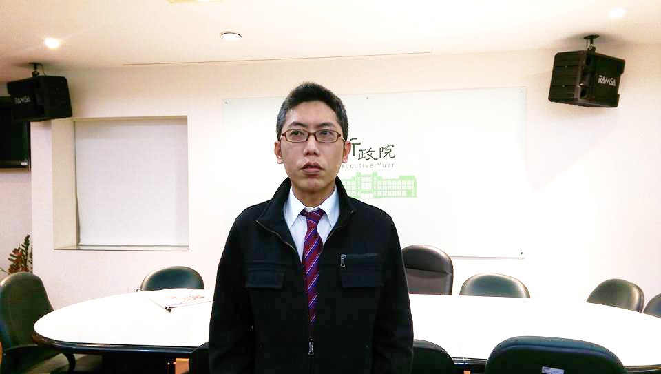 任副發言人 丁允恭：扮演協助角色