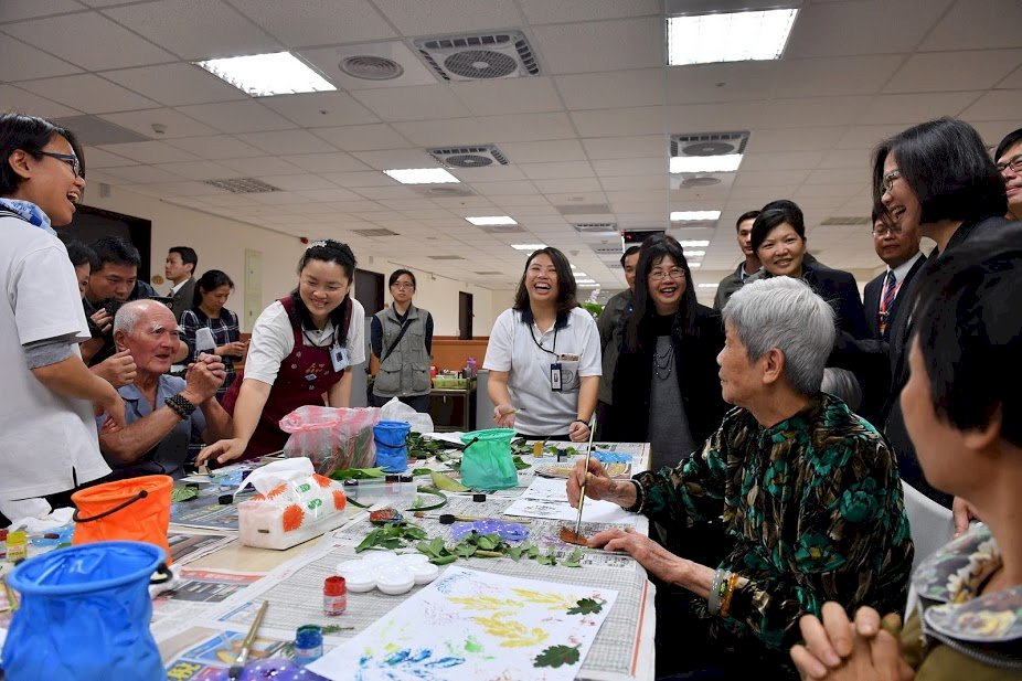 長照新制漲價？衛福部：民眾負擔未增