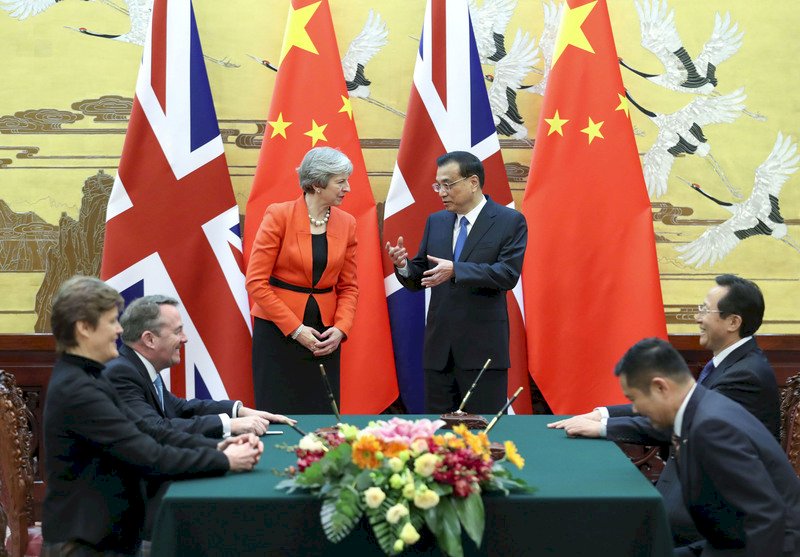 梅伊訪中有無提香港 中英說法不同調