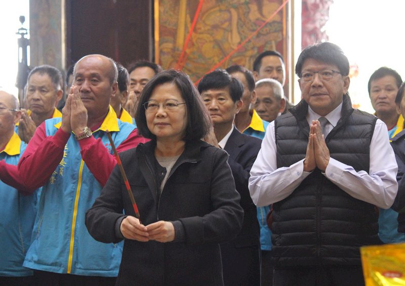 總統：景氣已回升 經濟朝正向展現