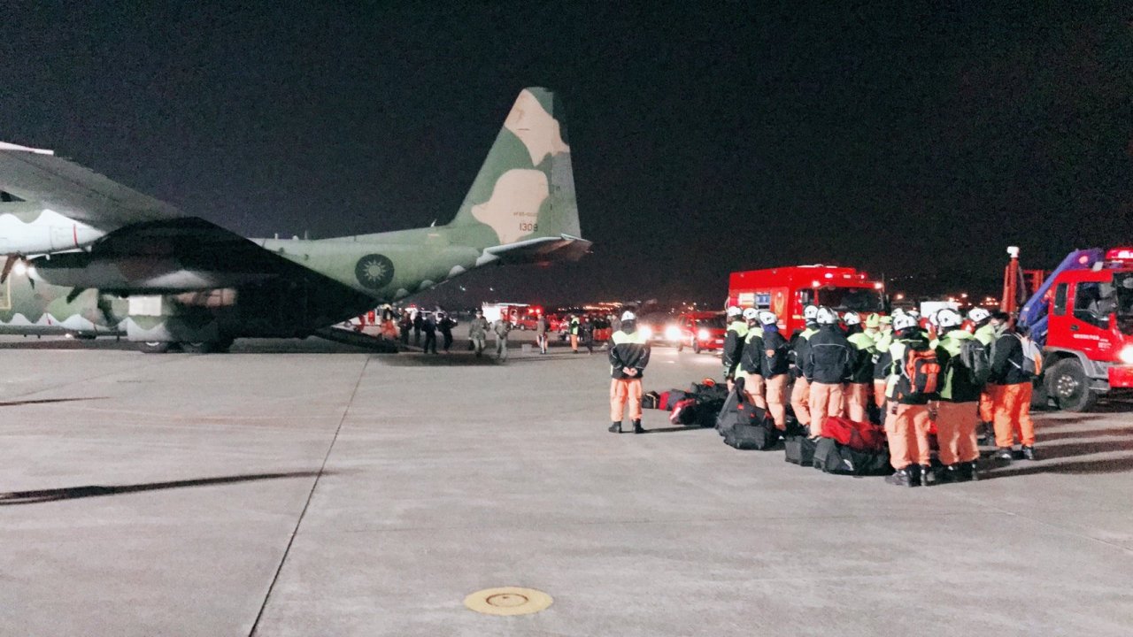 花蓮地震 特戰官兵挺進救援
