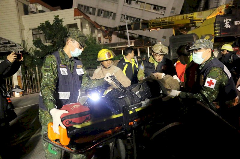 花蓮強震 國防部：雲門大樓與統帥列搜救重點