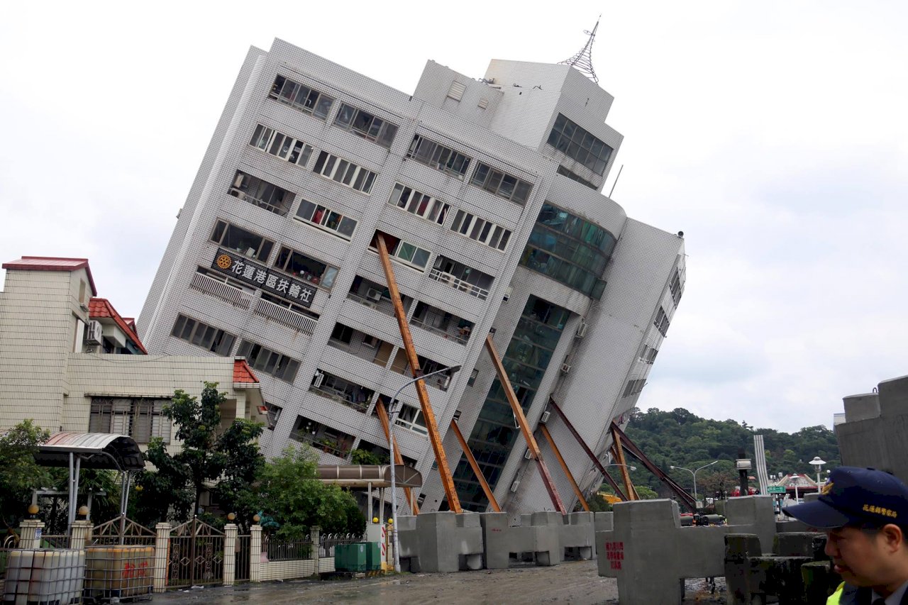 雲翠大樓搜救持續 重新清查各樓層