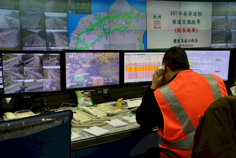 年初一出遊 高公局籲避開這些路段