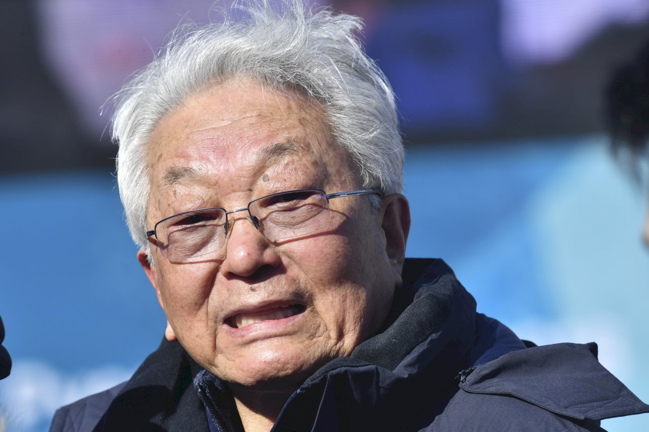 北韓IOC委員張雄 啟程返平壤