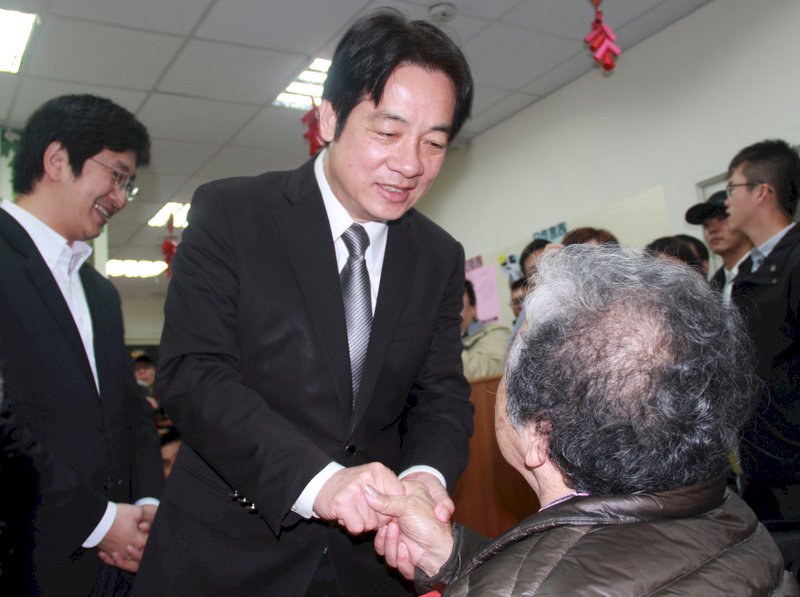 預算支援基隆 賴清德：放心推長照