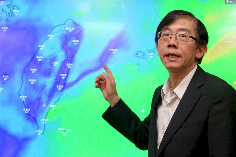 西半部空氣超糟 台北101消失在霧霾中