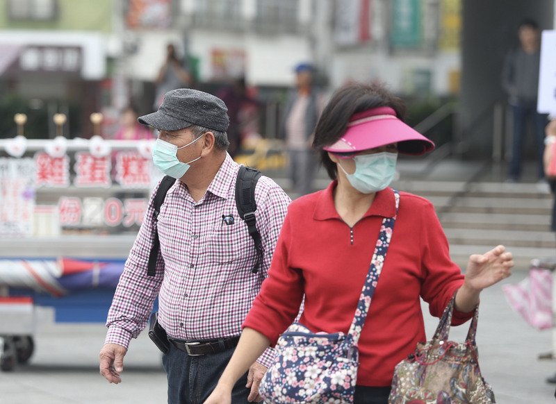 西半部空氣品質差 雲嘉南恐達紅色等級