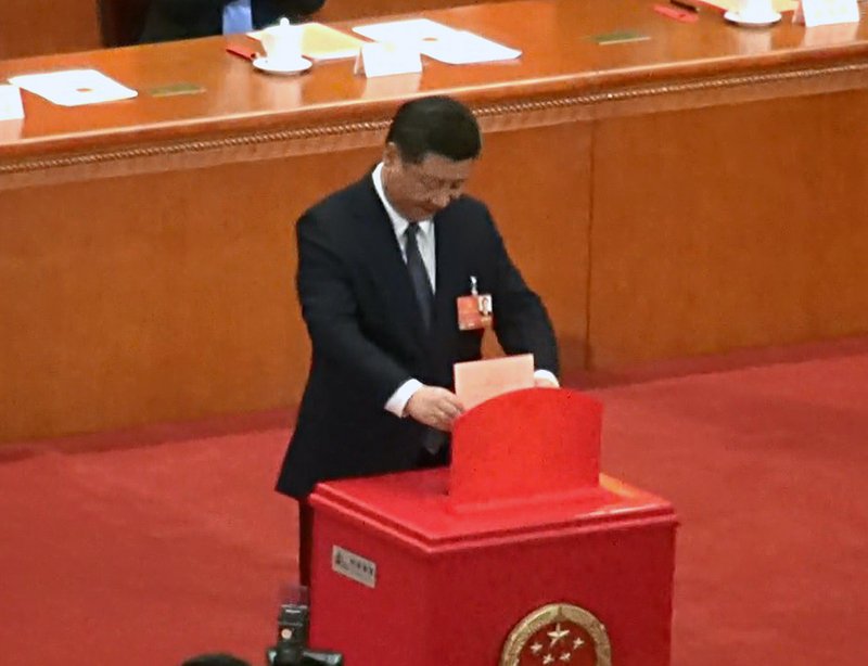 中國修憲向文革時期的毛時代倒退