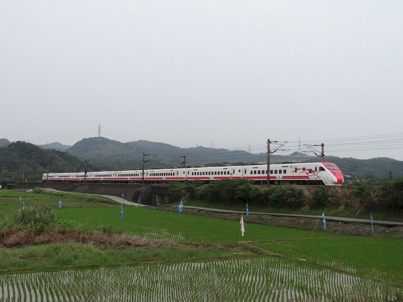 台鐵清明加開316班 20日開訂