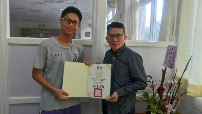 昔會考2A3B今學測榜首 新二代繁星上榜