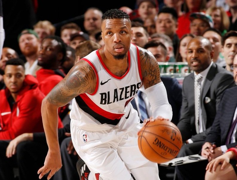NBA拓荒者拔活塞 笑納12連勝