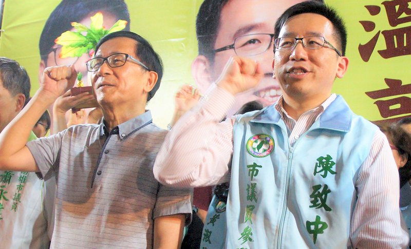 扁上台造勢踩紅線後 中監例行訪扁