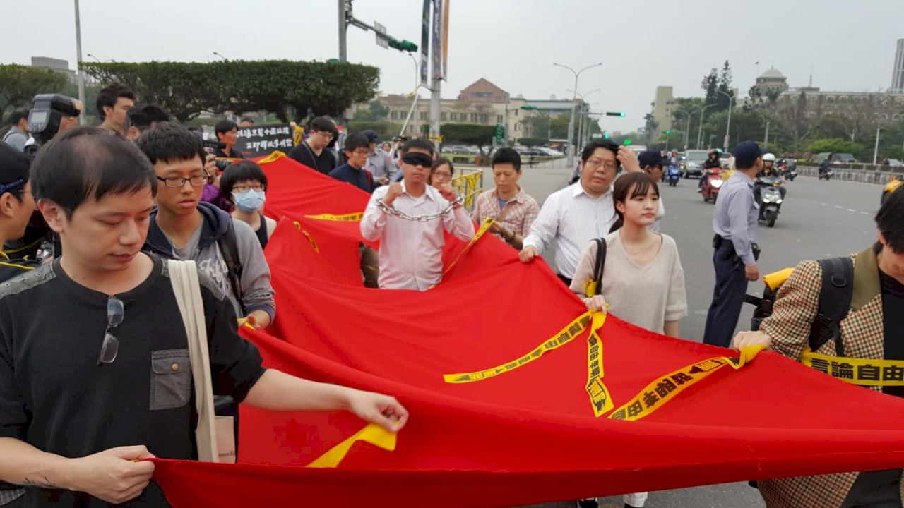 李明哲被抓1年 救援大隊籲總統持續關注